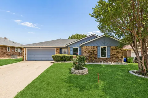 6417 Loma Vista Drive