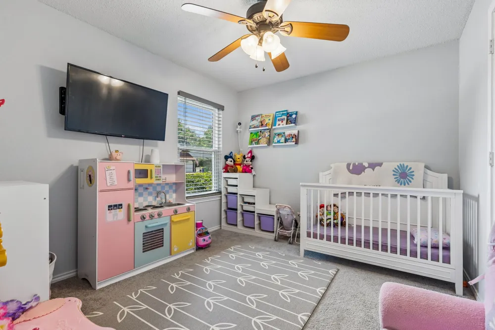 6417 Loma Vista Drive Watauga, TX 76148