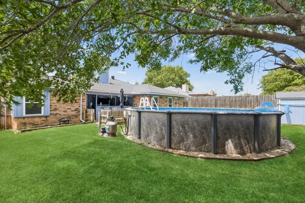 6417 Loma Vista Drive Watauga, TX 76148