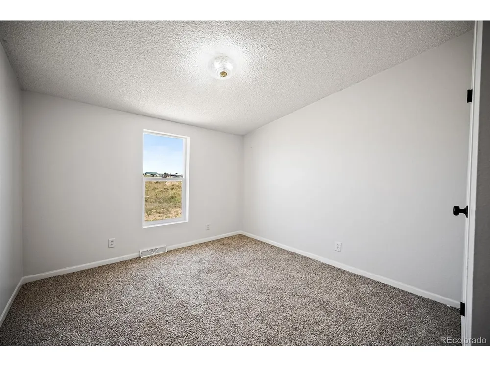 1385 Antelope Drive Calhan, CO 80808