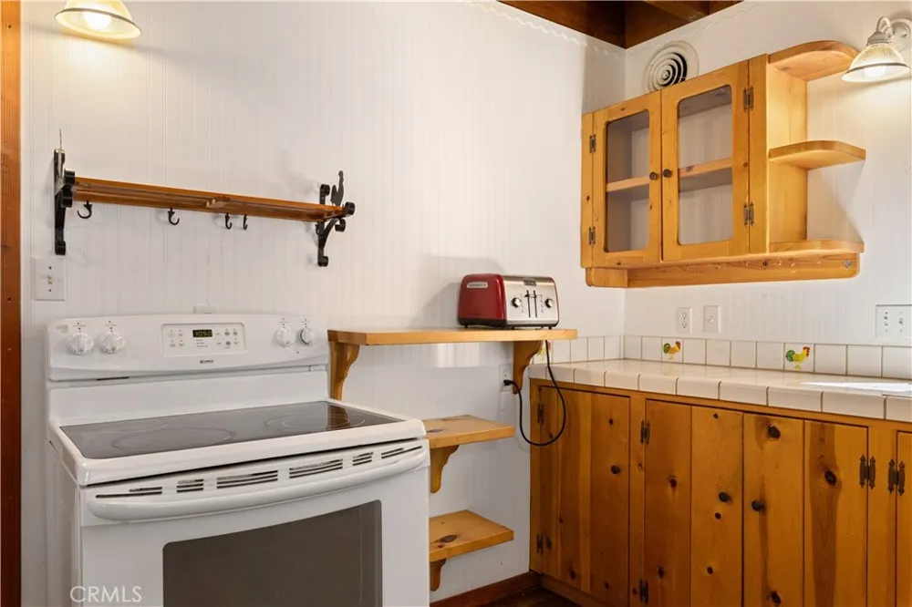287 Forest Drive Lakeport, CA 95453