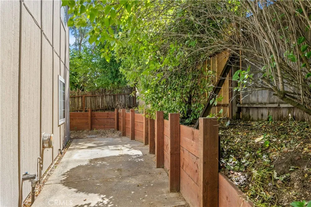287 Forest Drive Lakeport, CA 95453