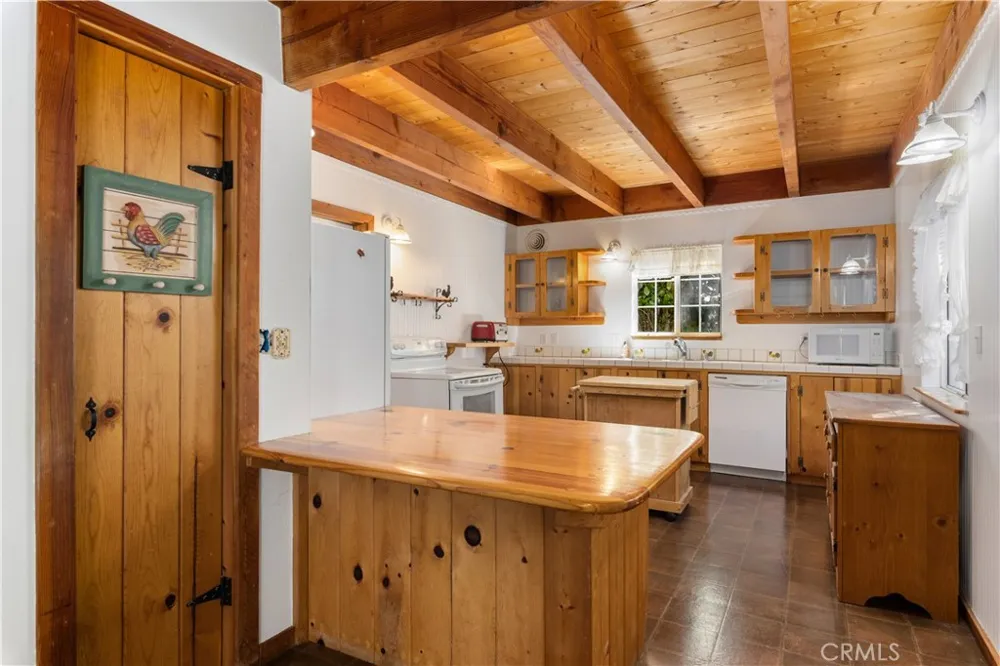 287 Forest Drive Lakeport, CA 95453