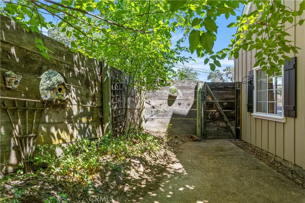 287 Forest Drive Lakeport, CA 95453