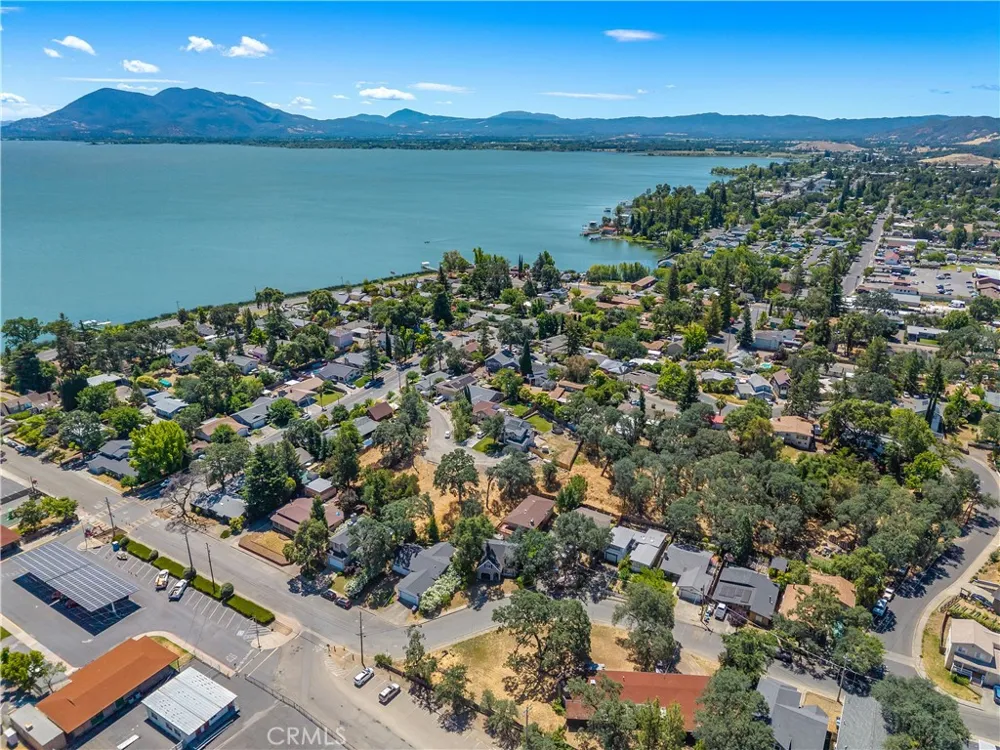 287 Forest Drive Lakeport, CA 95453