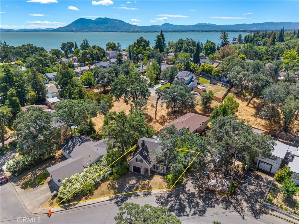 287 Forest Drive Lakeport, CA 95453