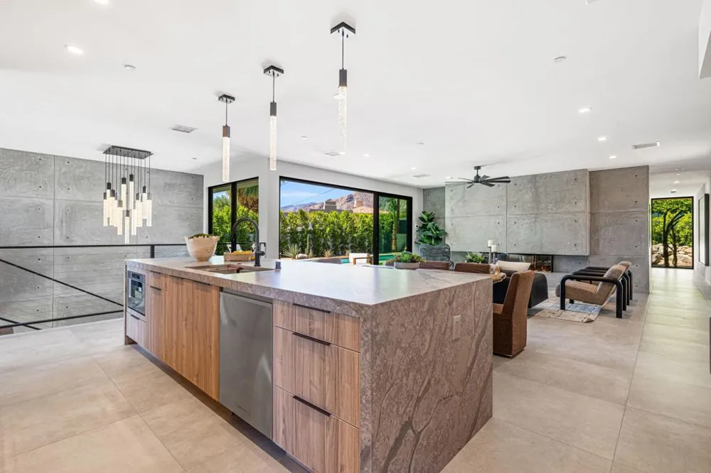775 W Cabrillo Road Palm Springs, CA 92262