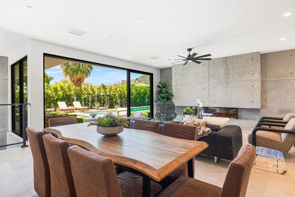 775 W Cabrillo Road Palm Springs, CA 92262