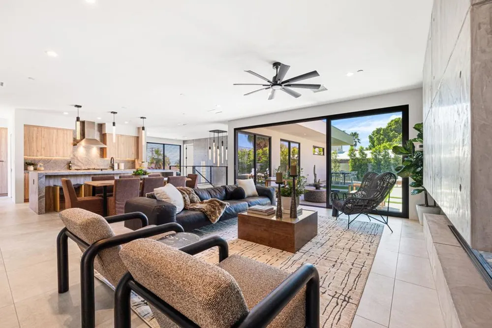 775 W Cabrillo Road Palm Springs, CA 92262