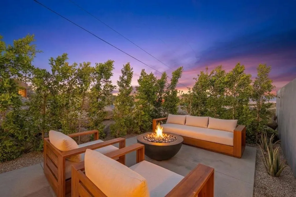 775 W Cabrillo Road Palm Springs, CA 92262