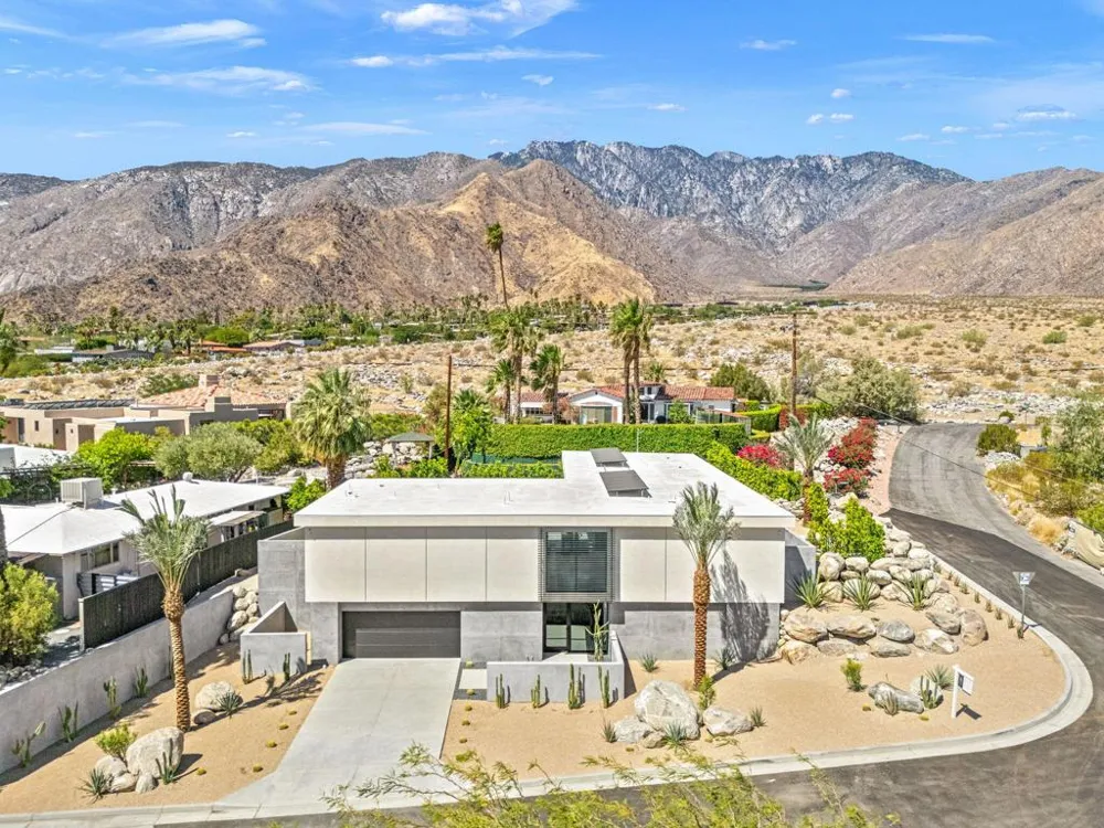 775 W Cabrillo Road Palm Springs, CA 92262
