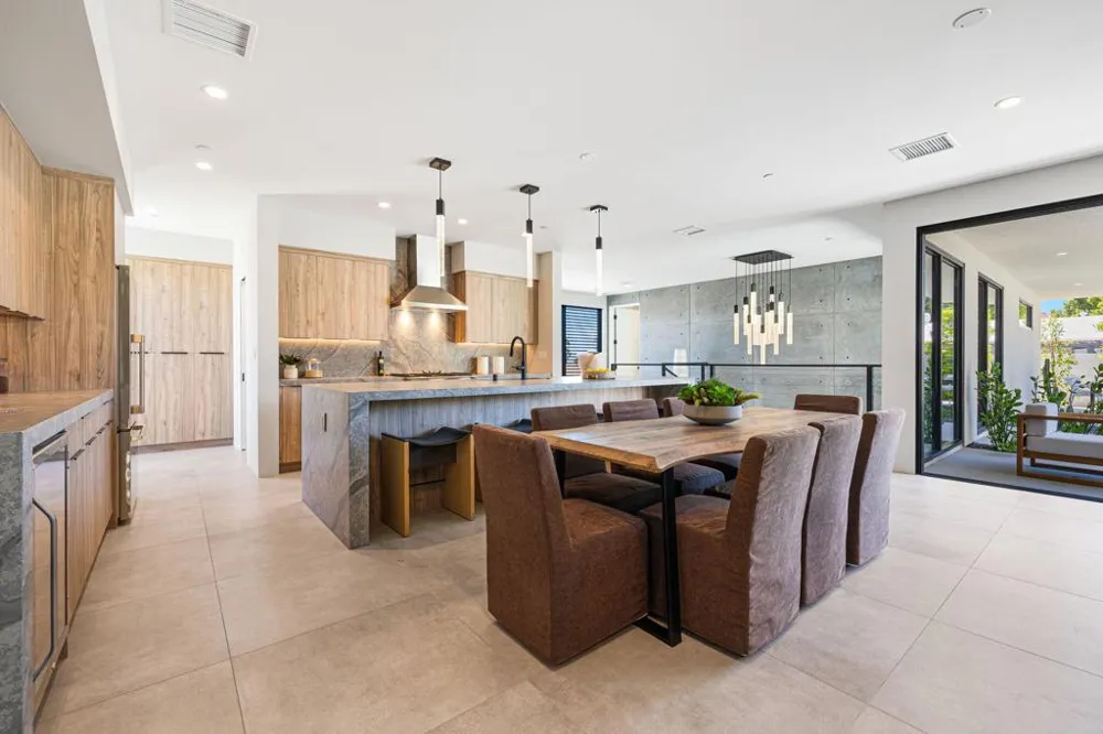 775 W Cabrillo Road Palm Springs, CA 92262