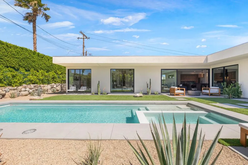 775 W Cabrillo Road Palm Springs, CA 92262
