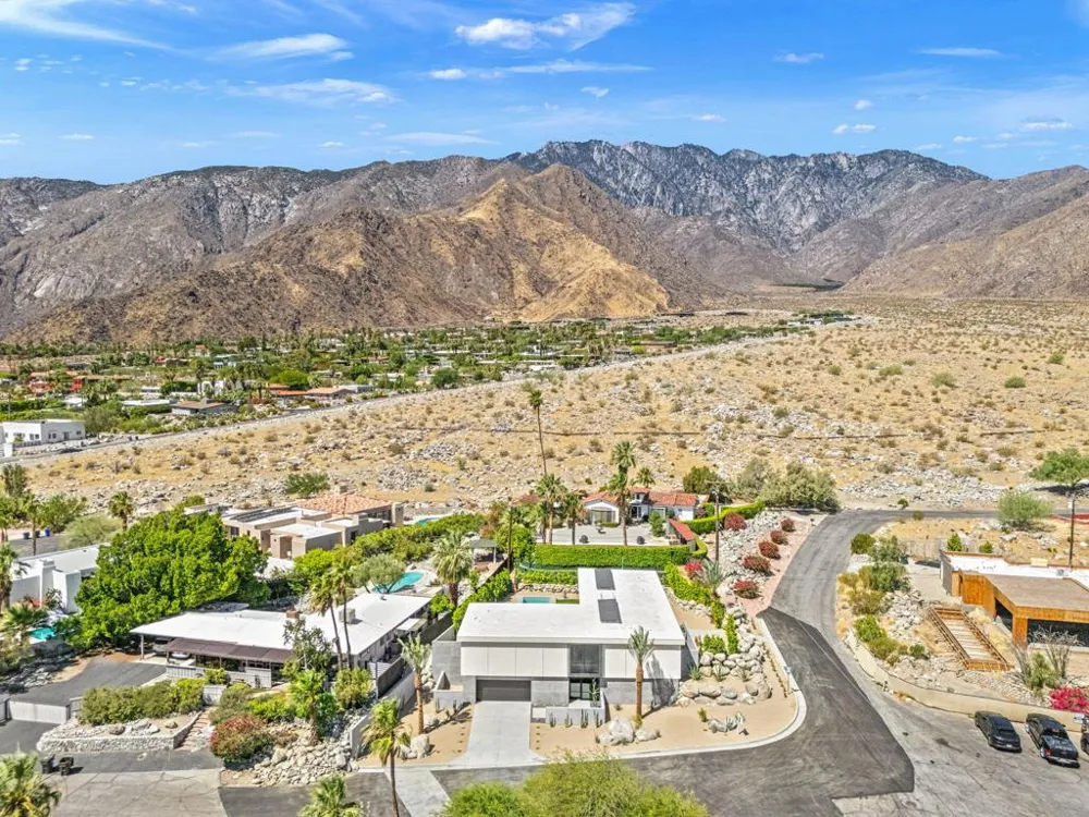 775 W Cabrillo Road Palm Springs, CA 92262
