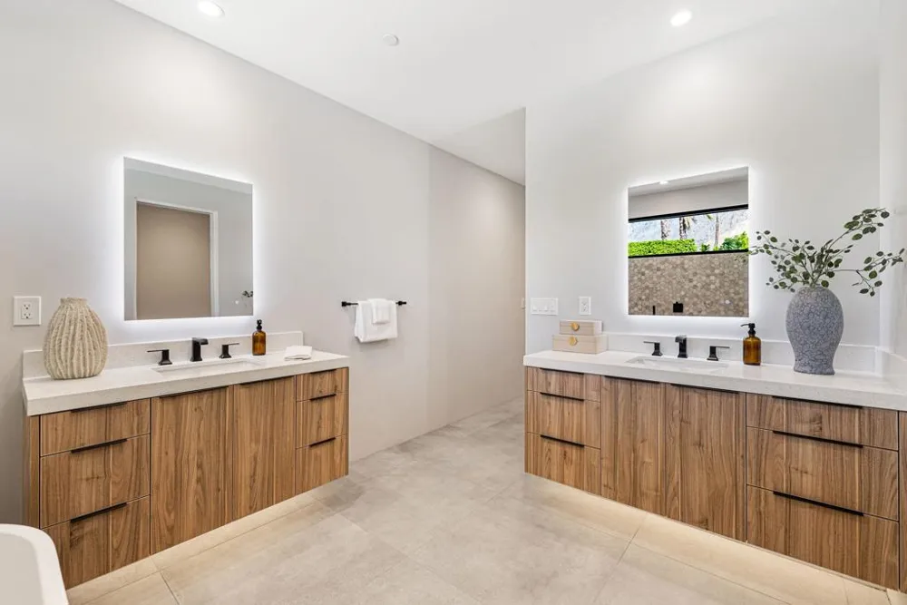 775 W Cabrillo Road Palm Springs, CA 92262