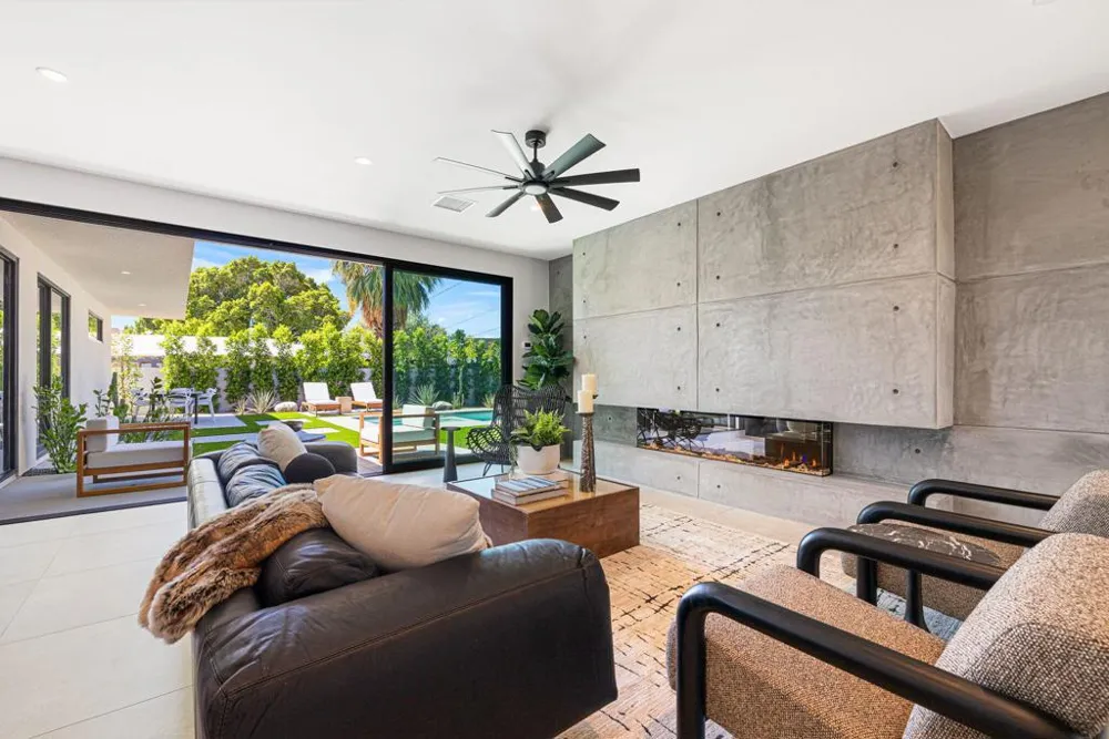 775 W Cabrillo Road Palm Springs, CA 92262