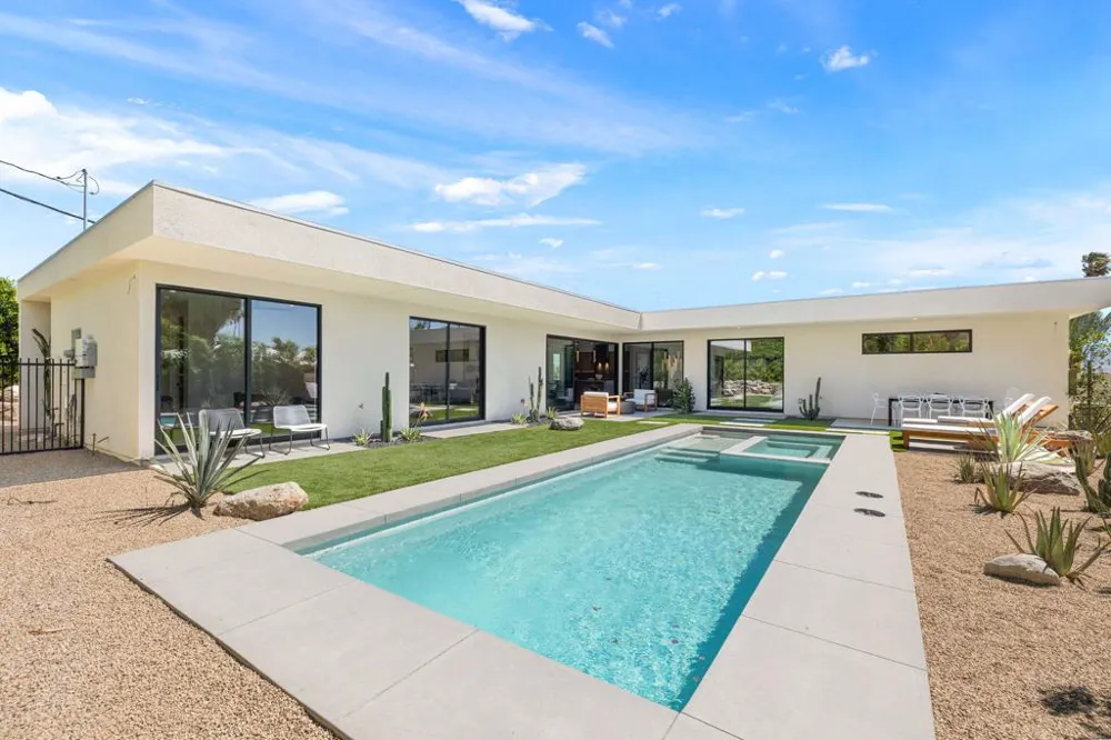 775 W Cabrillo Road Palm Springs, CA 92262