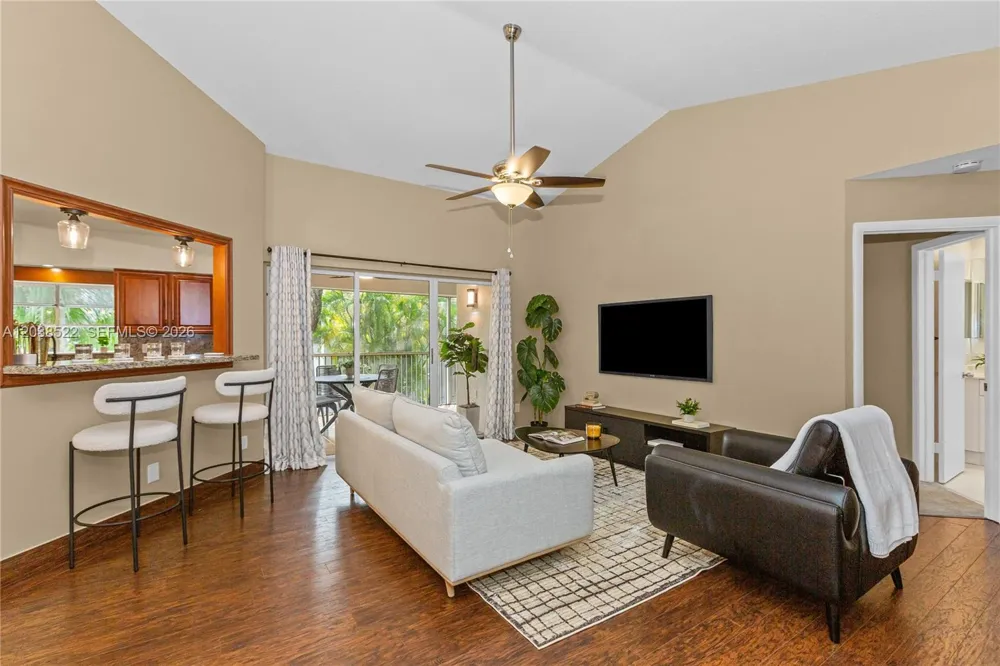 9237 NW 9th Pl #9237 Plantation, FL 33324