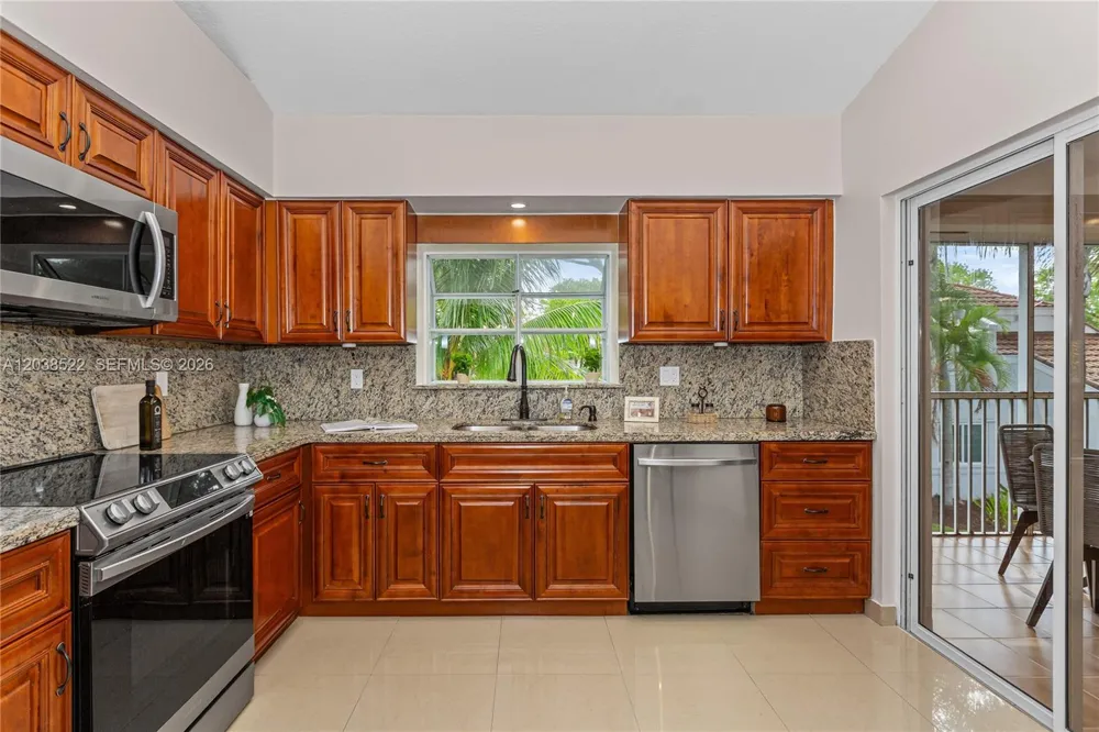 9237 NW 9th Pl #9237 Plantation, FL 33324