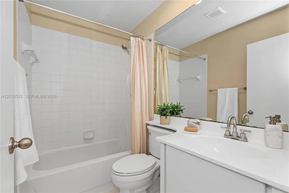9237 NW 9th Pl #9237 Plantation, FL 33324