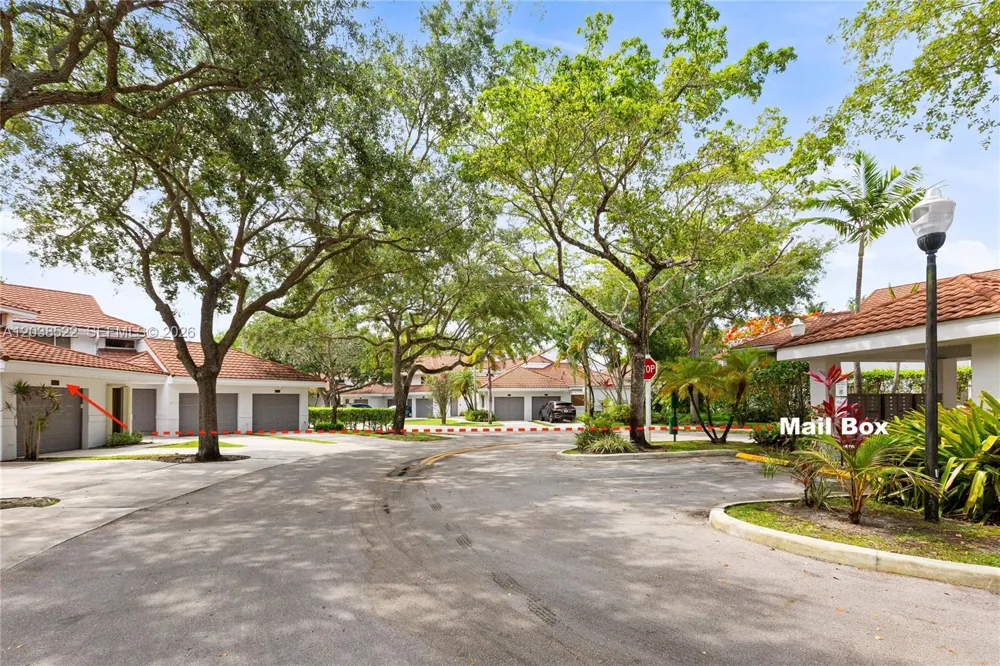 9237 NW 9th Pl #9237 Plantation, FL 33324