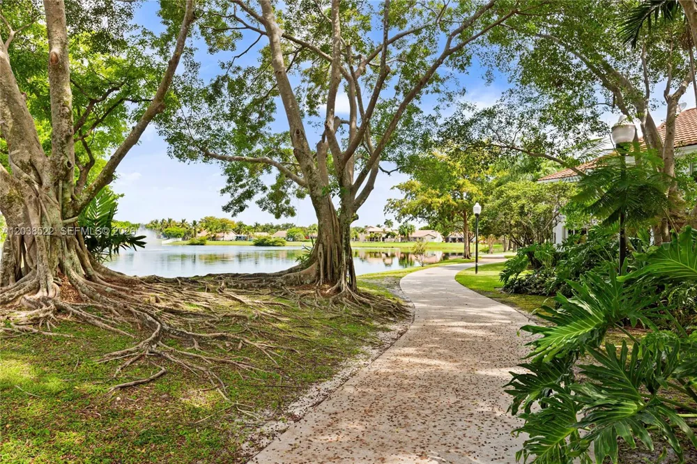 9237 NW 9th Pl #9237 Plantation, FL 33324