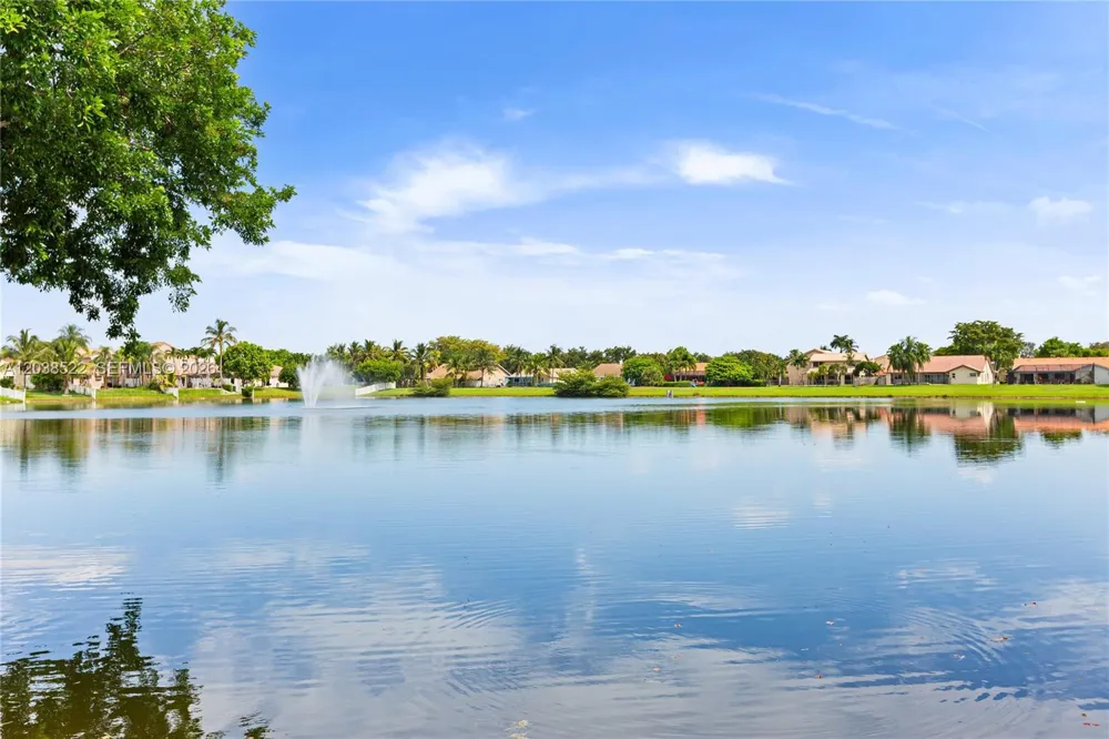 9237 NW 9th Pl #9237 Plantation, FL 33324