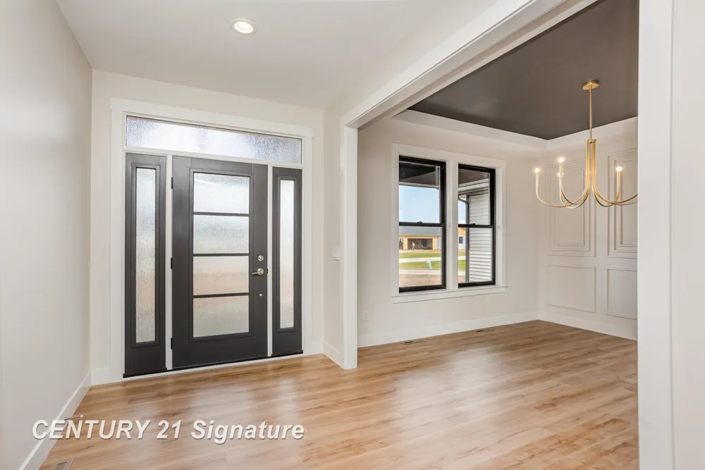 33 W Grove Court Thomas Township, MI 48623