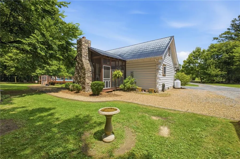 660 Mount Zion Road NE Resaca, GA 30735