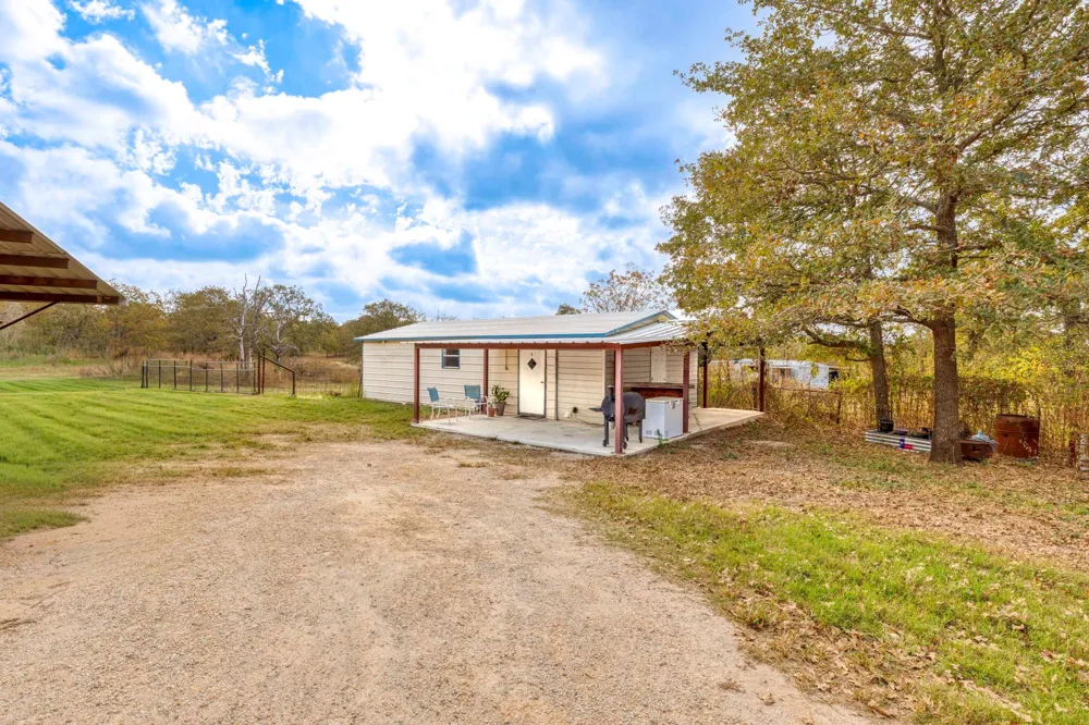 771 Hillje Road Kingsbury, TX 78638