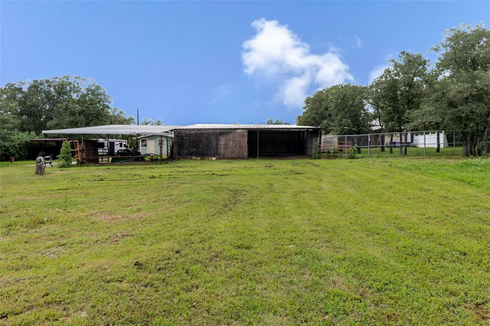 771 Hillje Road Kingsbury, TX 78638