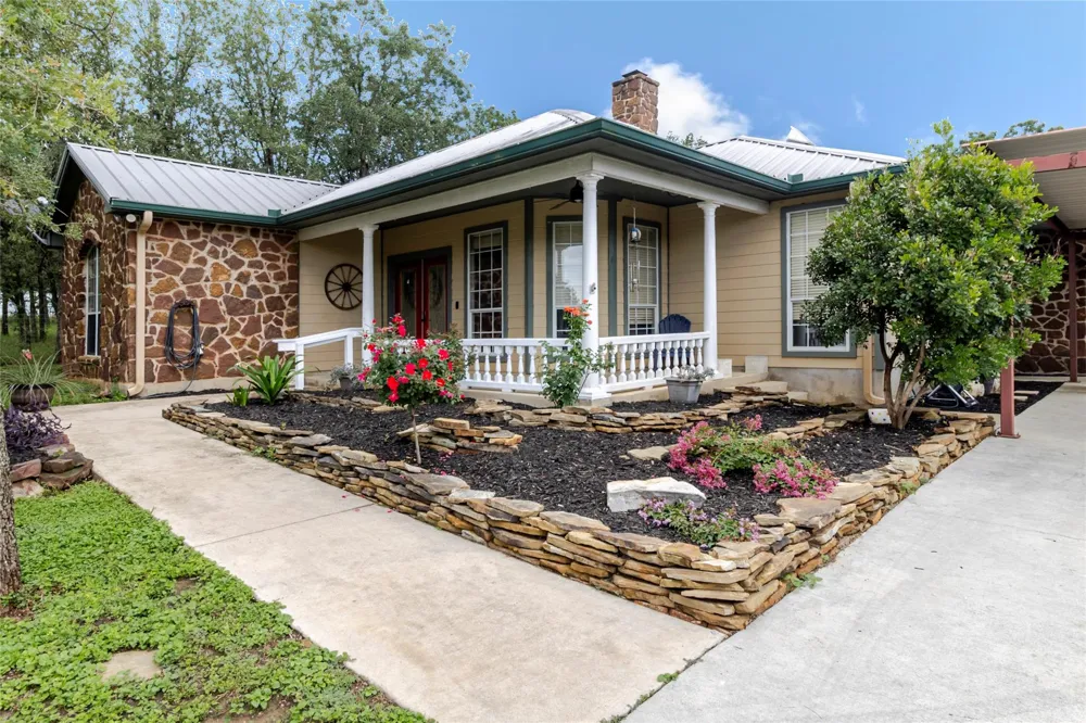 771 Hillje Road Kingsbury, TX 78638