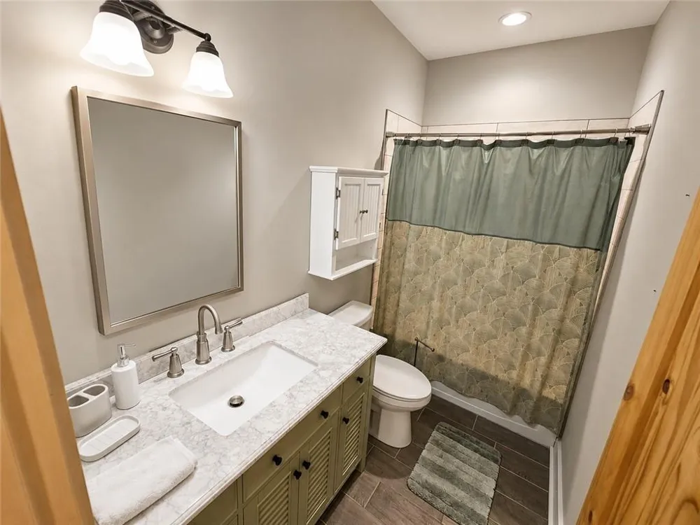330 Glenridge Drive Cleveland, GA 30528