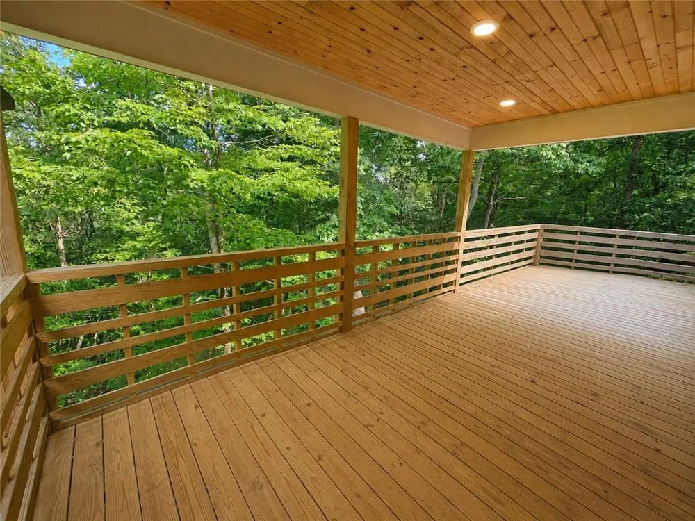 330 Glenridge Drive Cleveland, GA 30528