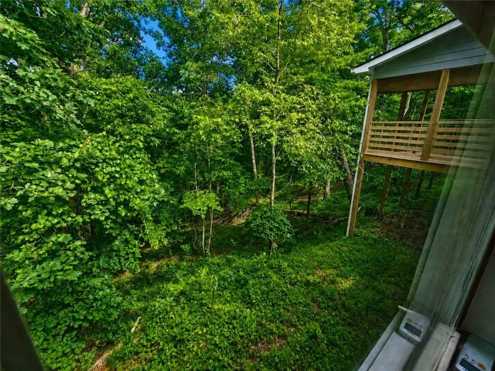 330 Glenridge Drive Cleveland, GA 30528