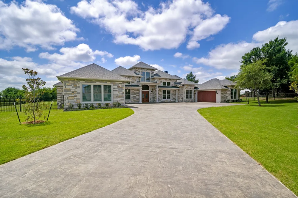1020 Kingsbridge Lane McLendon Chisholm, TX 75032