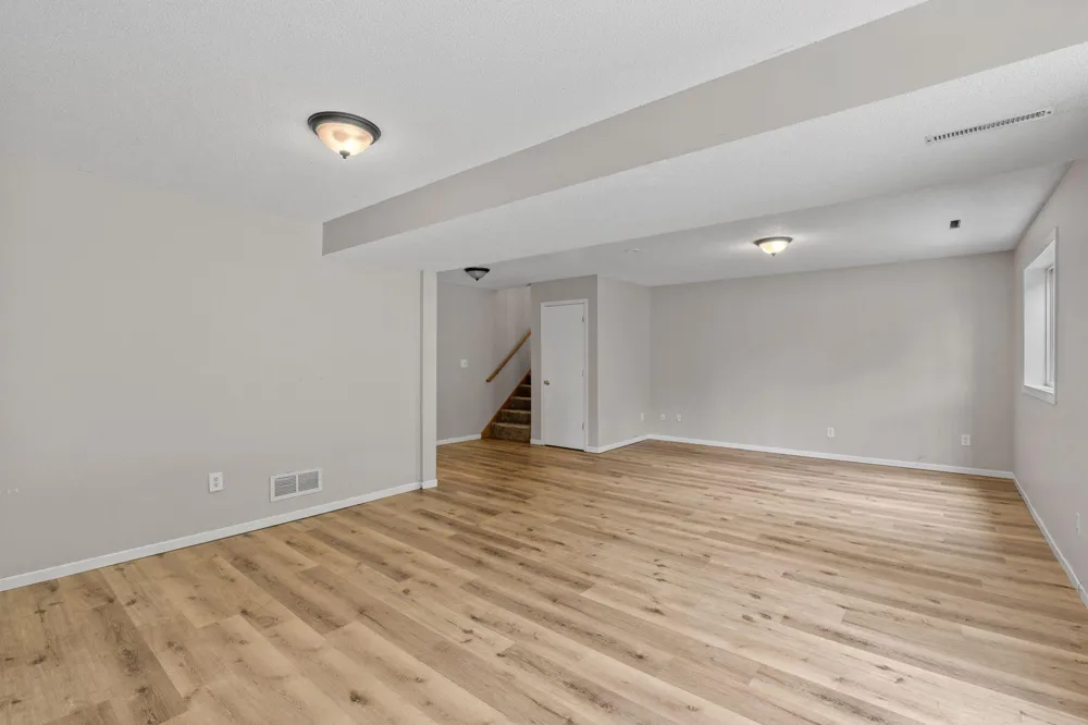 114 Lillie Lane SE Pine Island, MN 55963