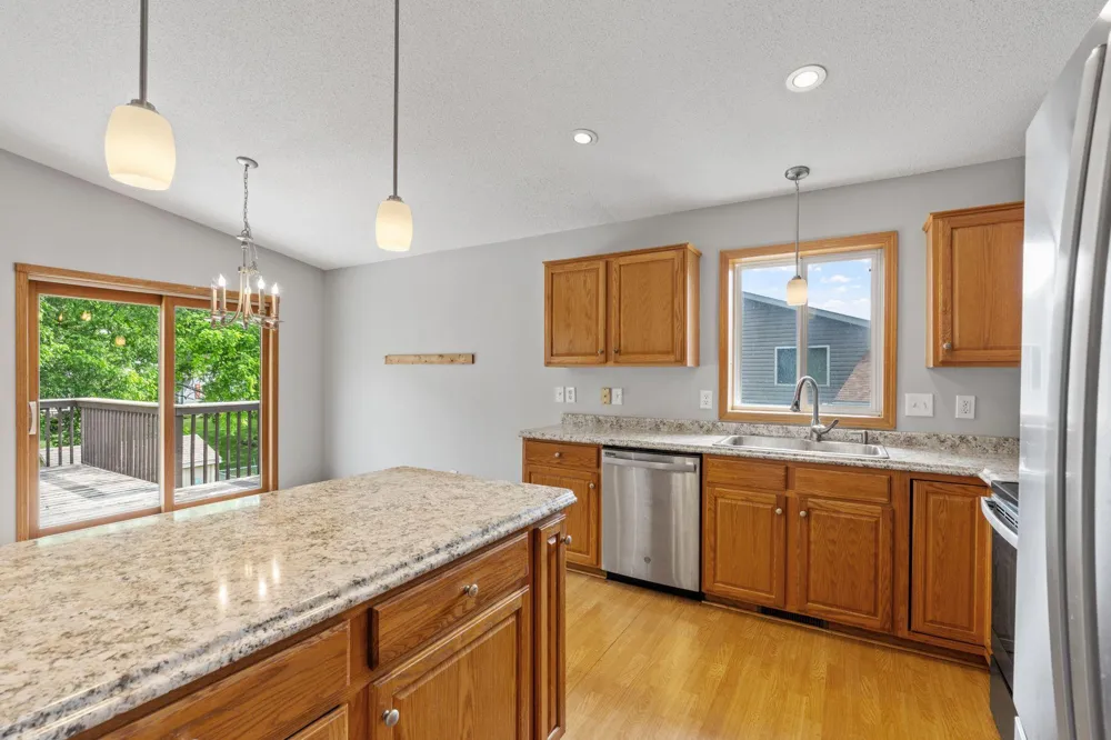 114 Lillie Lane SE Pine Island, MN 55963