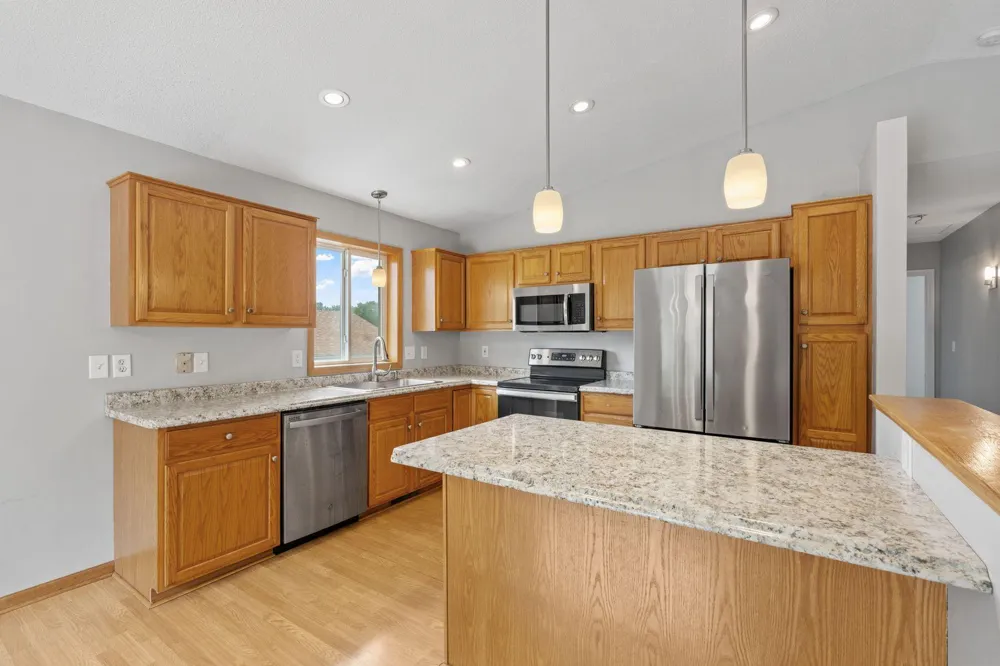 114 Lillie Lane SE Pine Island, MN 55963
