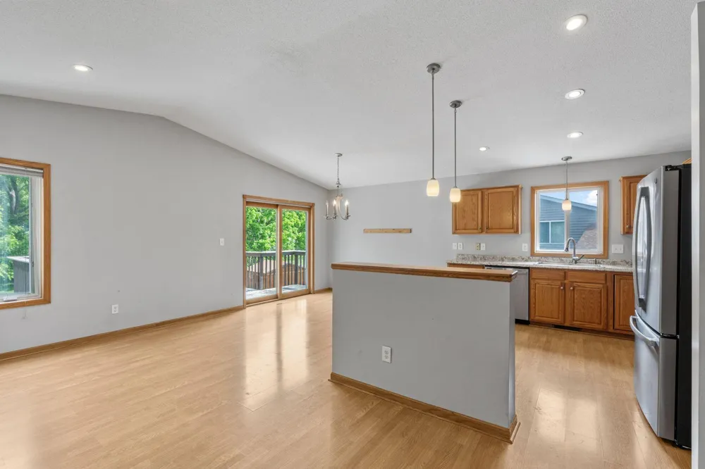 114 Lillie Lane SE Pine Island, MN 55963