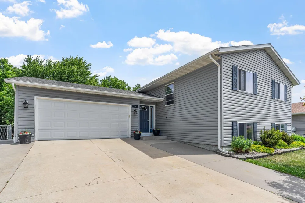 114 Lillie Lane SE Pine Island, MN 55963