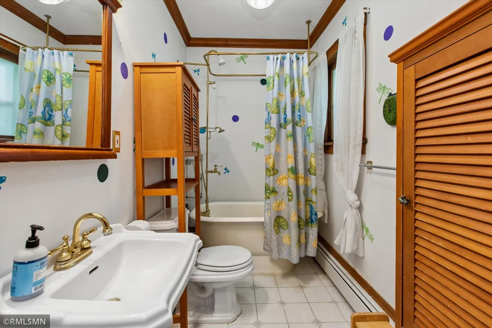 701 Hoffman Street W Cannon Falls, MN 55009