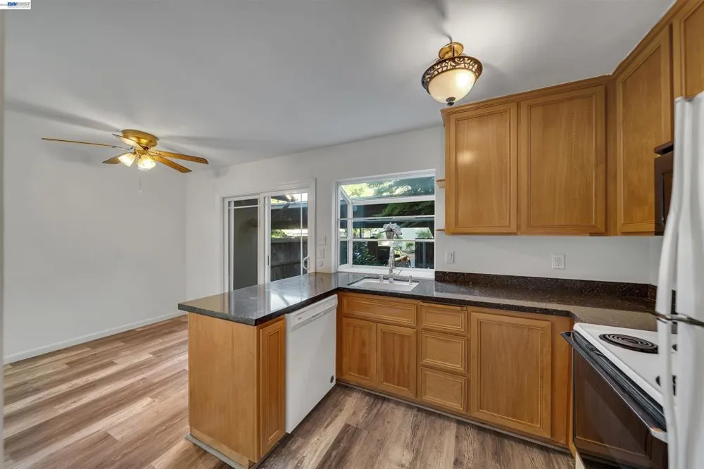 8848 La Riviera Dr #B Sacramento, CA 95826