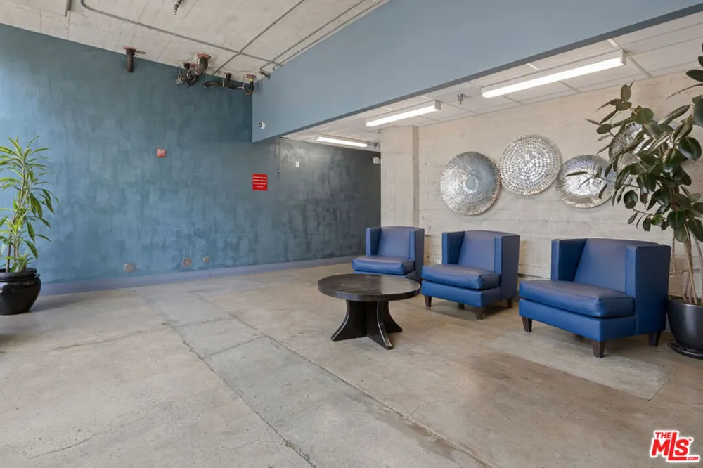 825 E 4th Street #503 Los Angeles, CA 90013