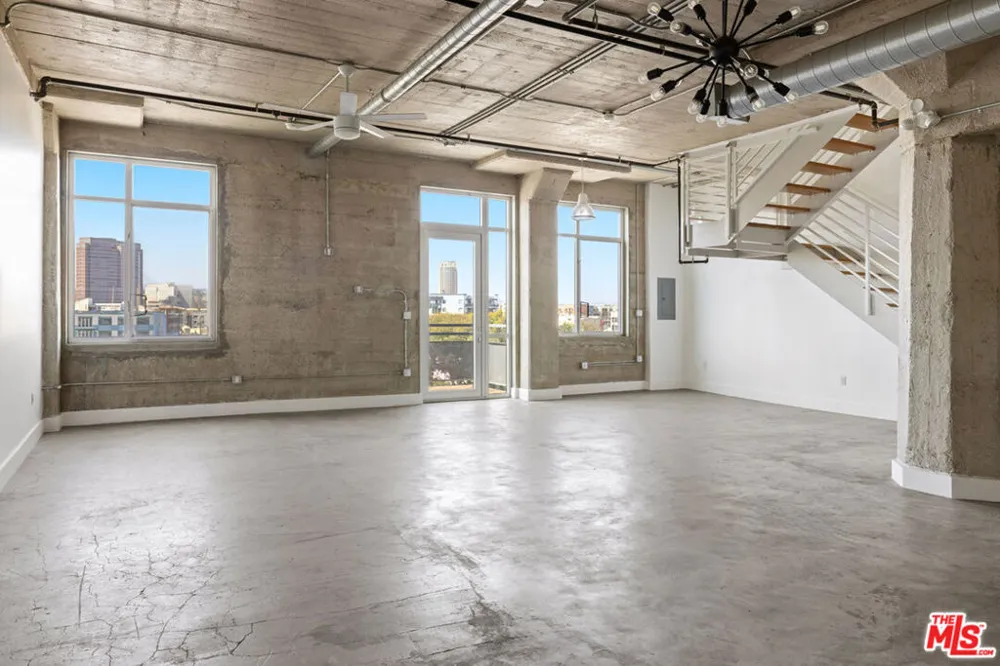 825 E 4th Street #503 Los Angeles, CA 90013