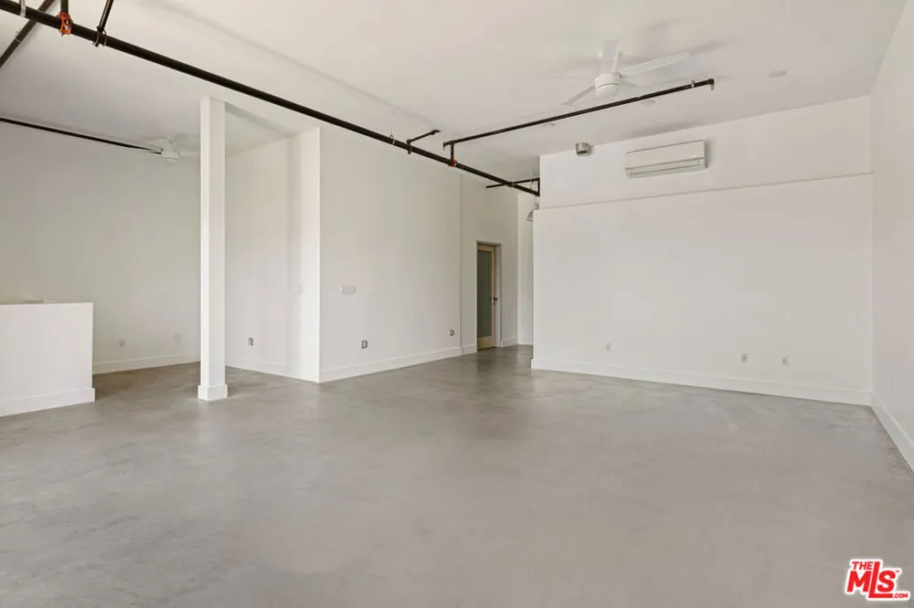 825 E 4th Street #503 Los Angeles, CA 90013