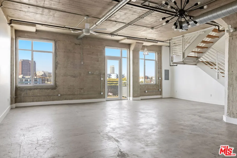 825 E 4th Street #503 Los Angeles, CA 90013