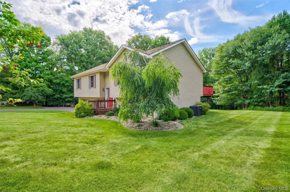 1019 Benjamin Vankeuren Drive Pine Bush, NY 12566