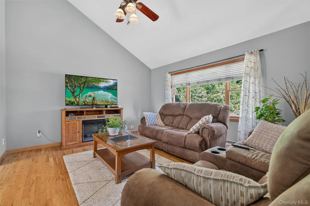 1019 Benjamin Vankeuren Drive Pine Bush, NY 12566