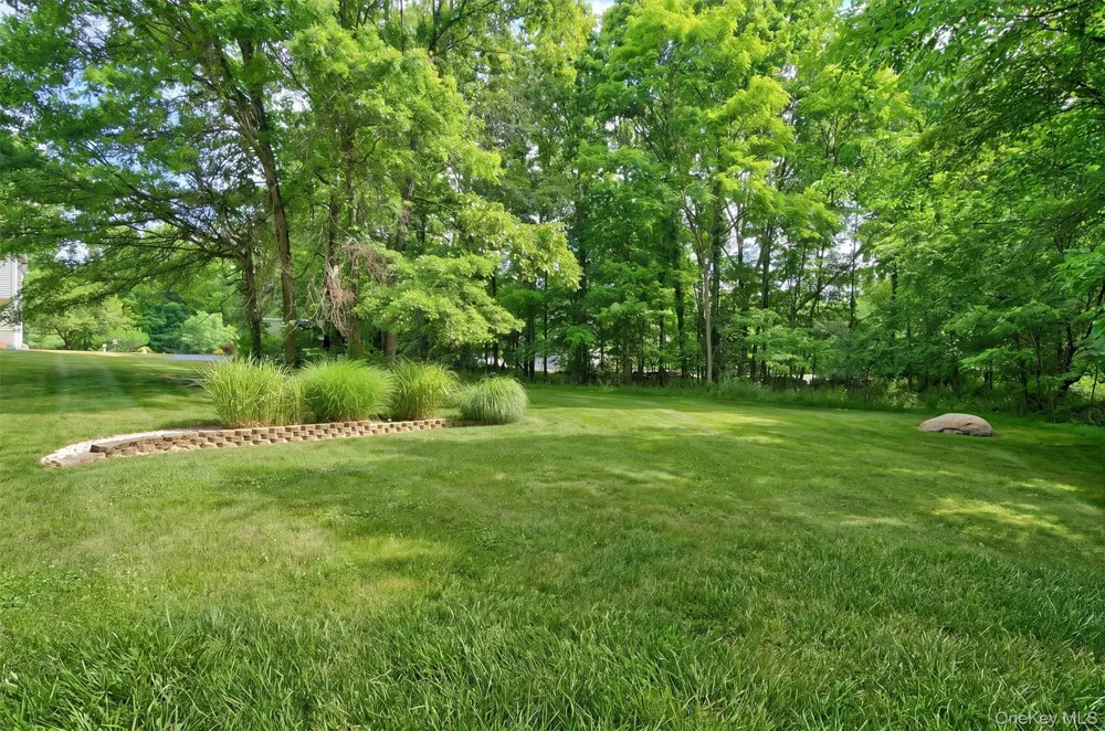 1019 Benjamin Vankeuren Drive Pine Bush, NY 12566